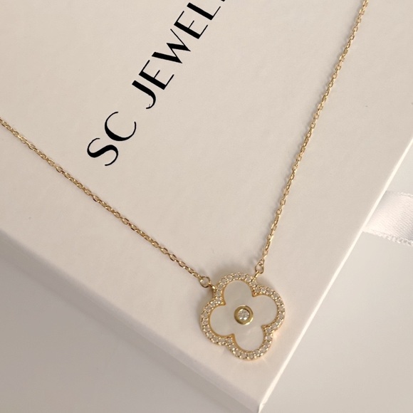 Rachel Zoe Clover Necklace Mother of Pearl 925 Sterling Silver - Picture 2 of 8